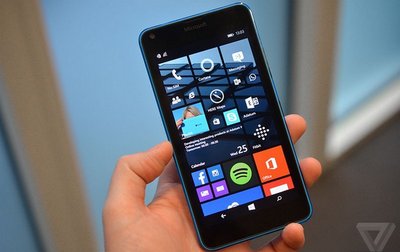 Microsoft-Lumia-640-blue.jpg