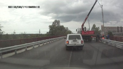 Как крепили опоры на виадуке у ЦСП.JPG